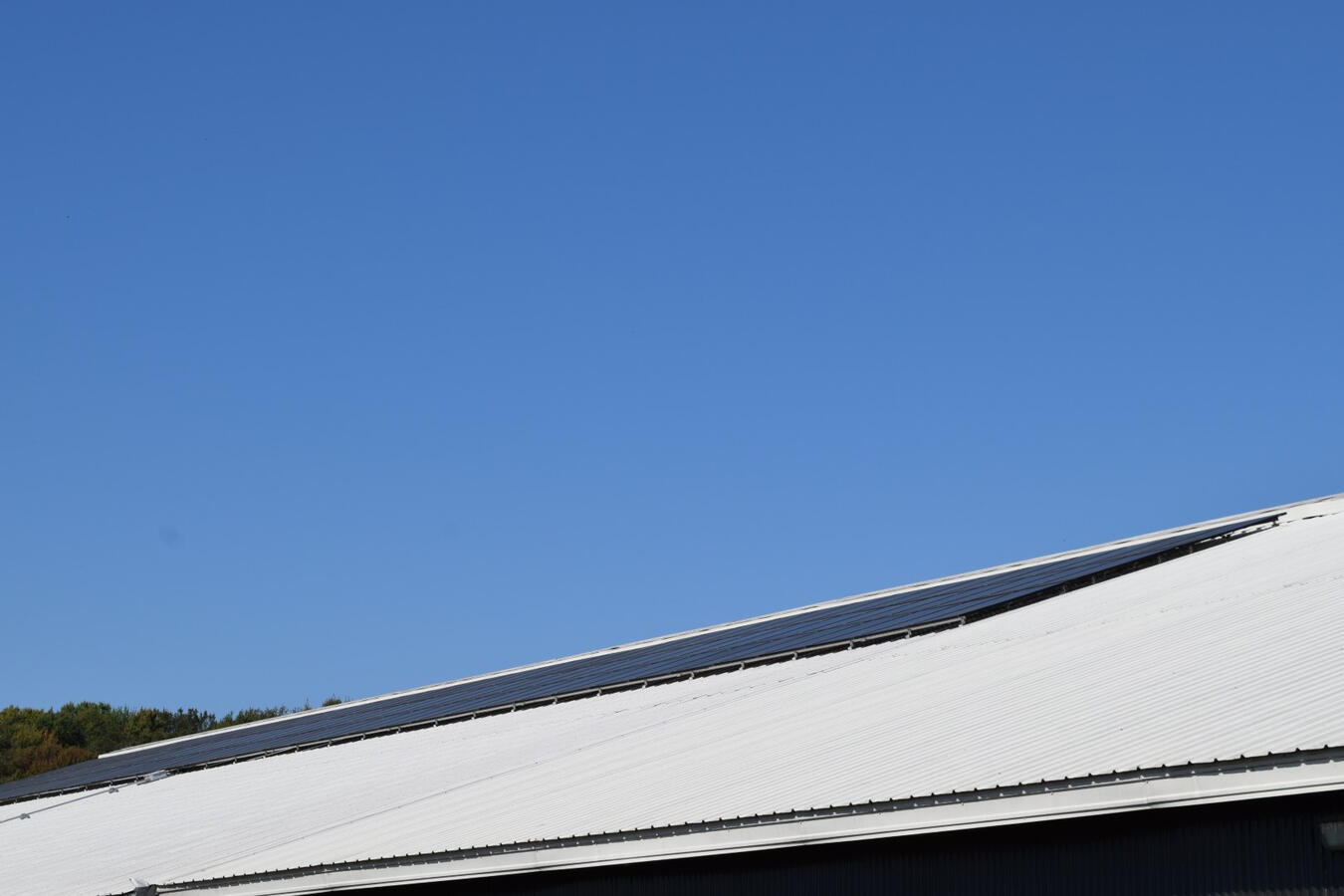 Solar system: 27.46 kW, with transferable 25-year warranty